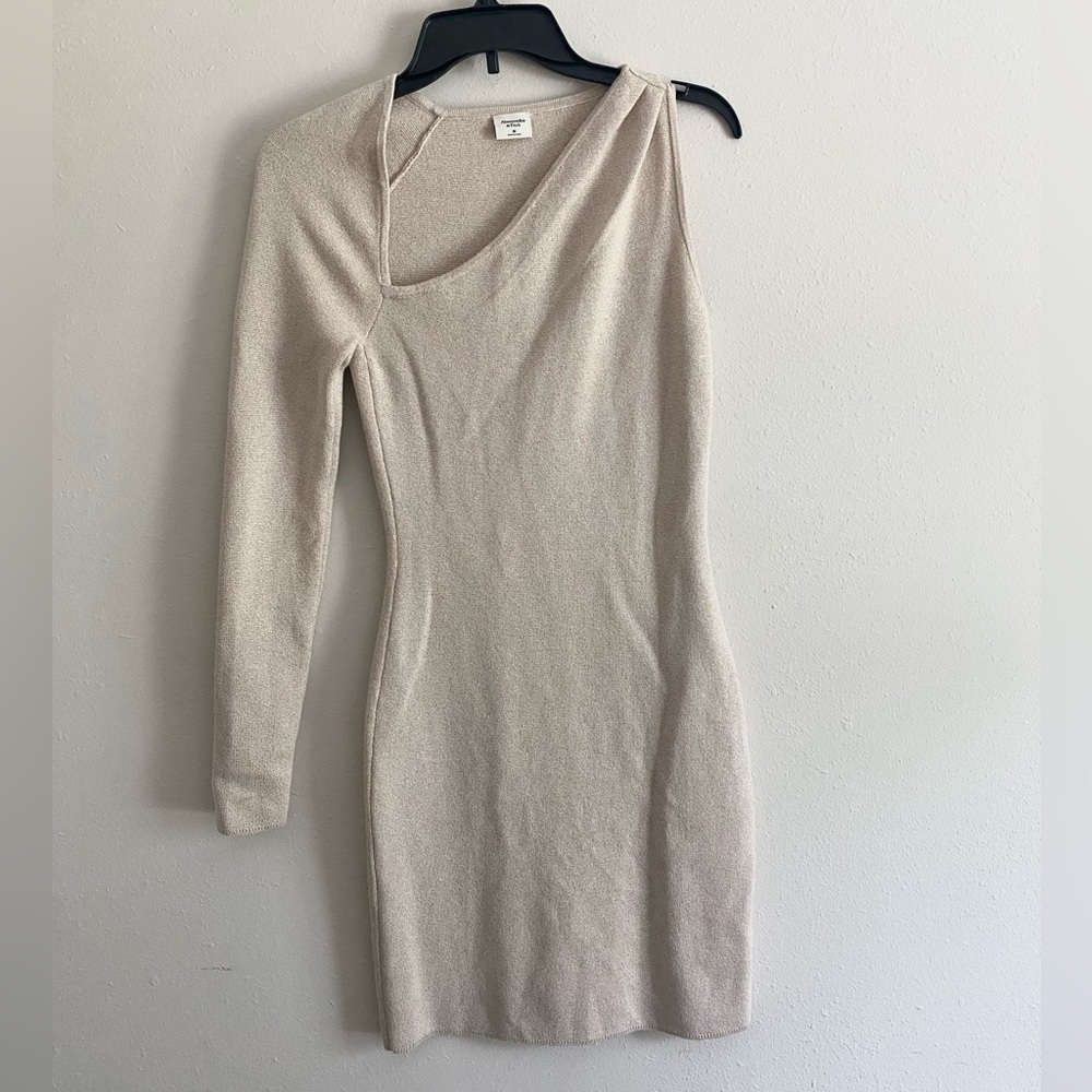 Abercrombie & Fitch Cream One-Shoulder Dress
